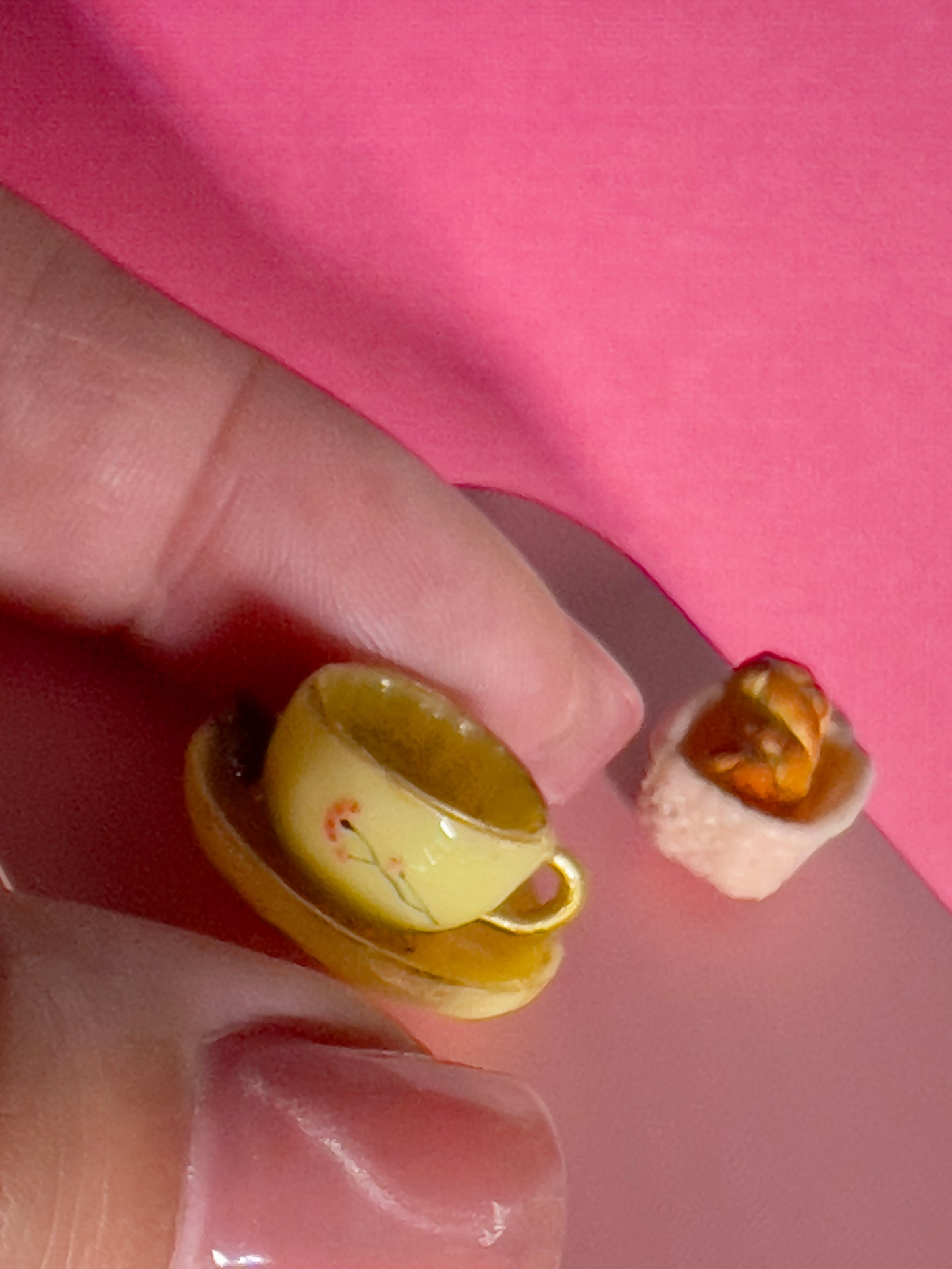 021 - Mini yellow teacup and a bread basket