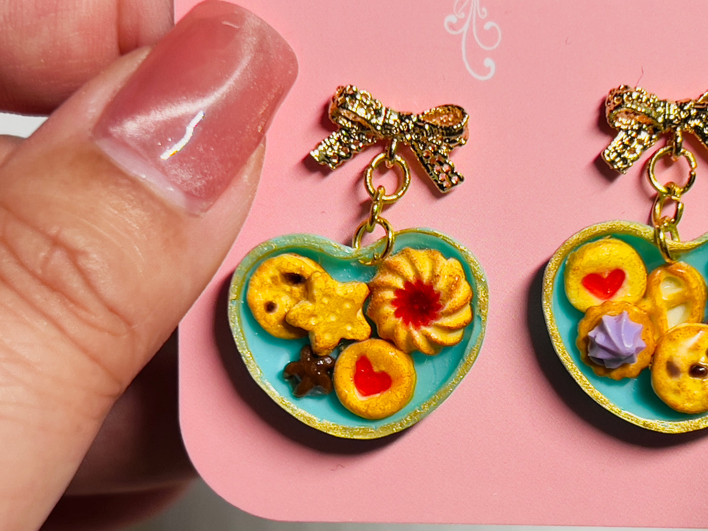 045 - Mini cookie and chocolate dangle earrings on teal heart plate
