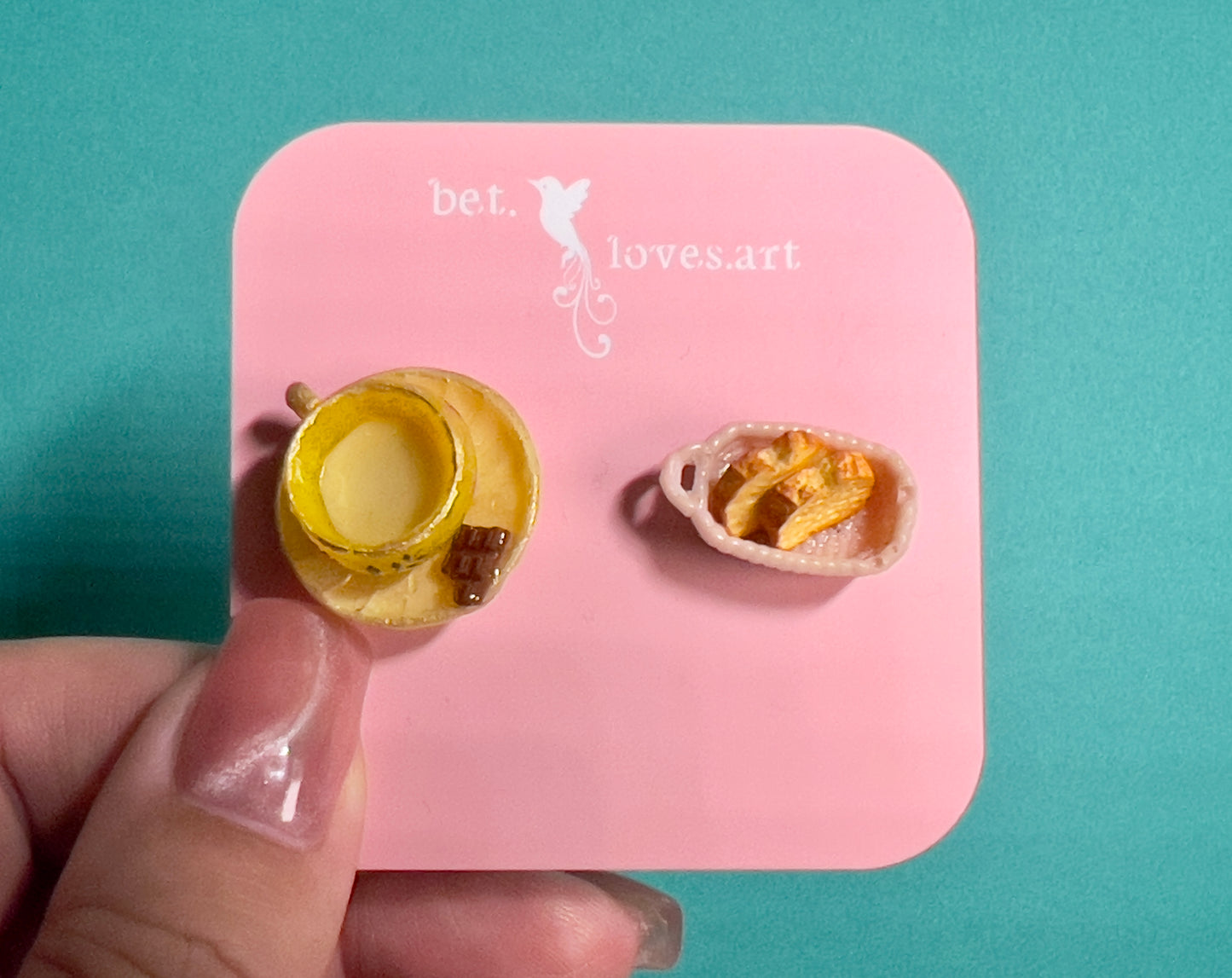 013 - Mini yellow teacup and buttered toasts in basket