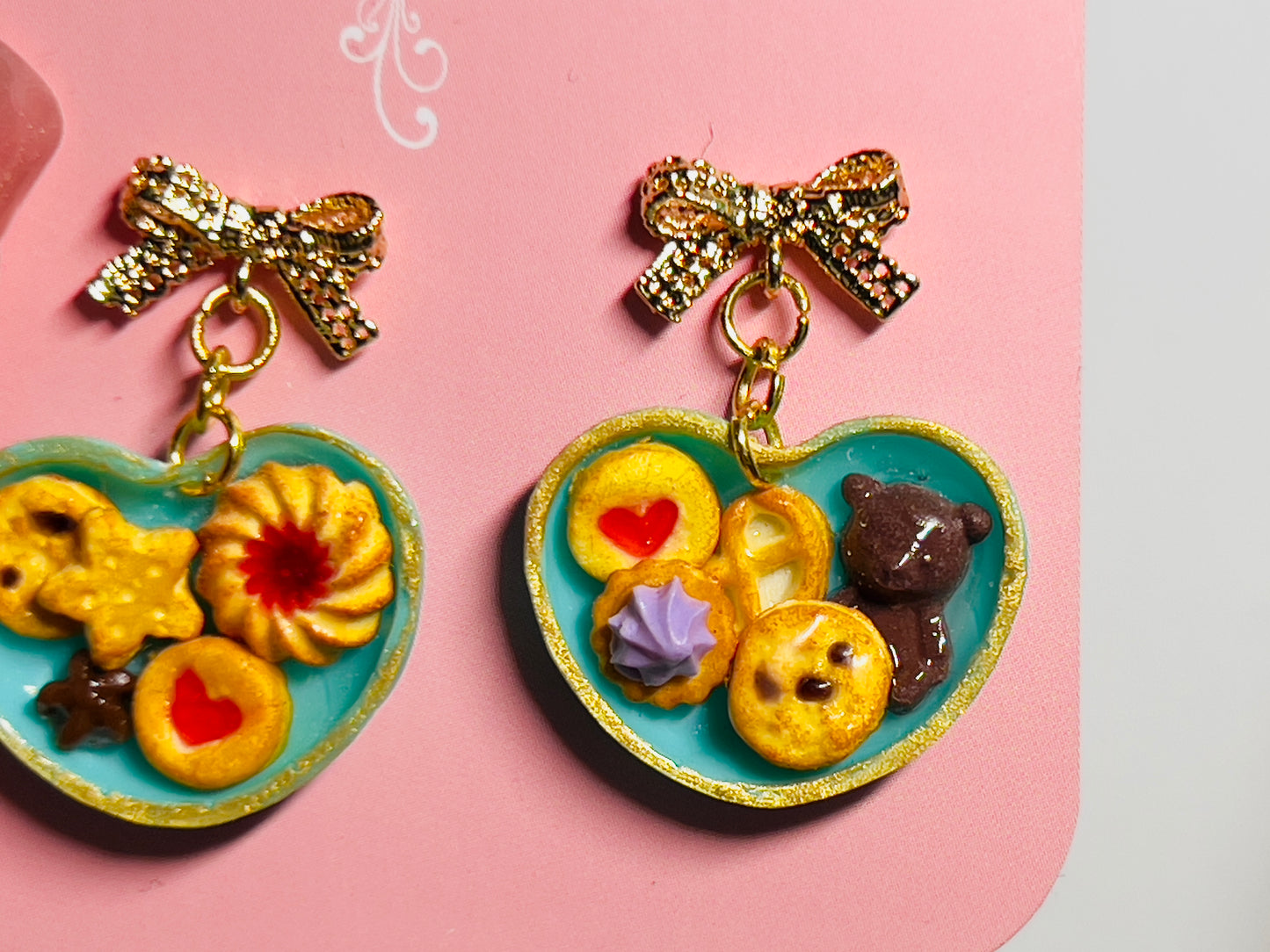045 - Mini cookie and chocolate dangle earrings on teal heart plate