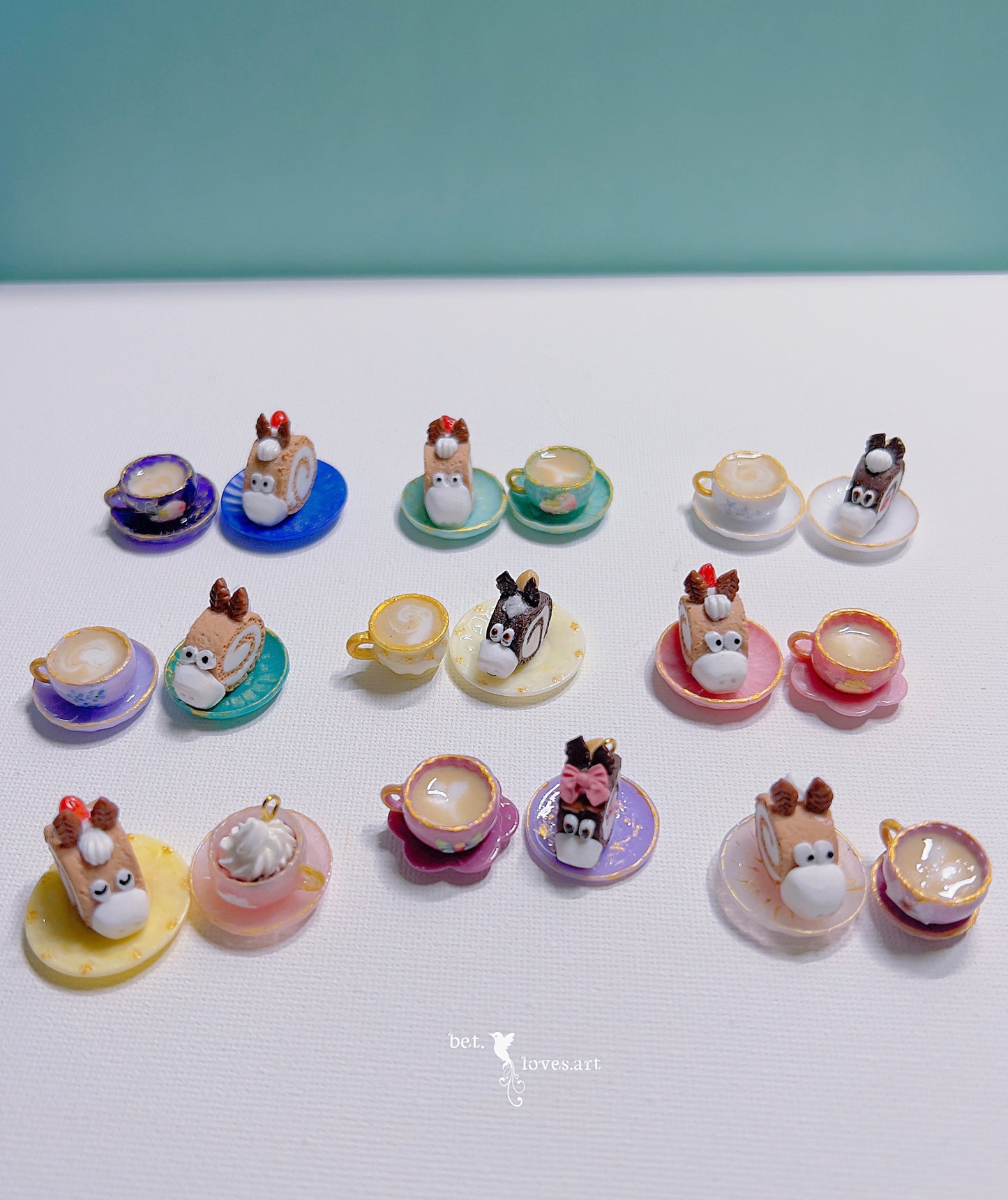 093 - Mini Teacup & Horse Swiss Roll