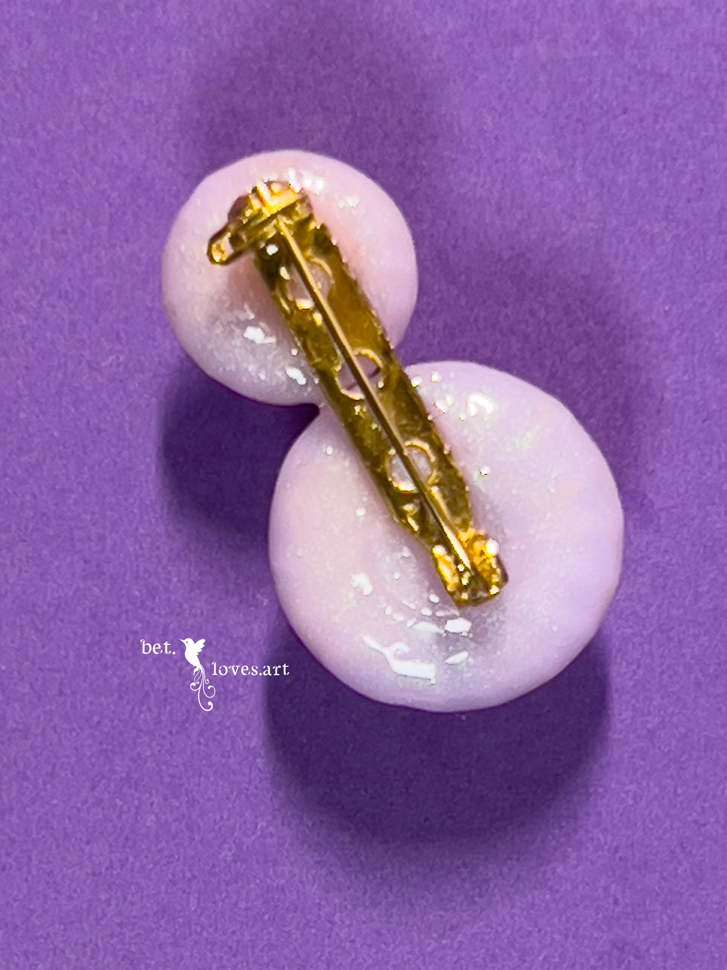 050 - “Tea please” grape tart brooch