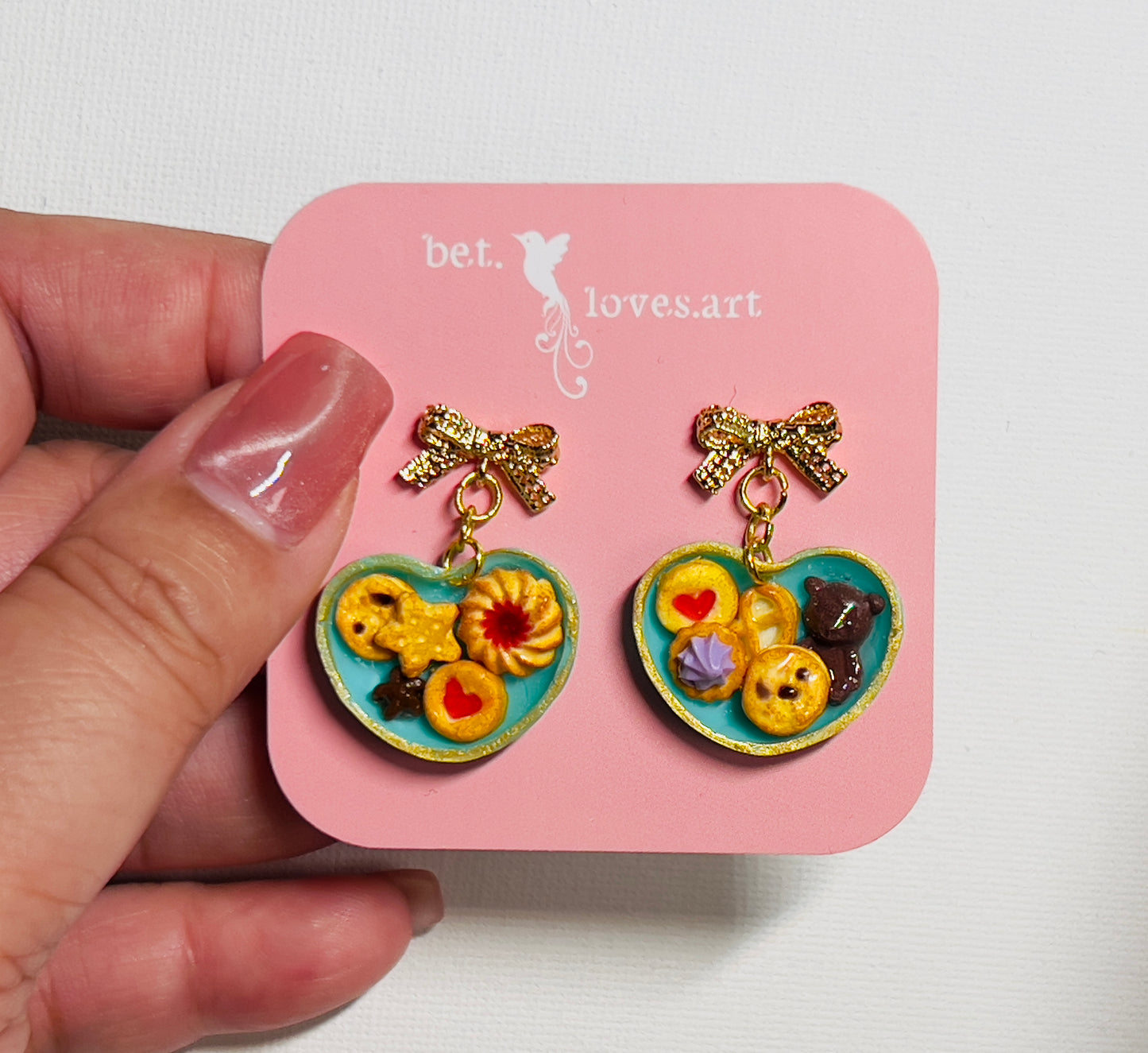 045 - Mini cookie and chocolate dangle earrings on teal heart plate