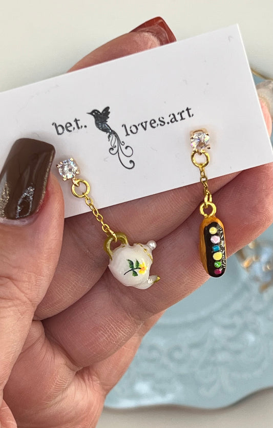089 - Itsy bitsy teapot & eclair earrings
