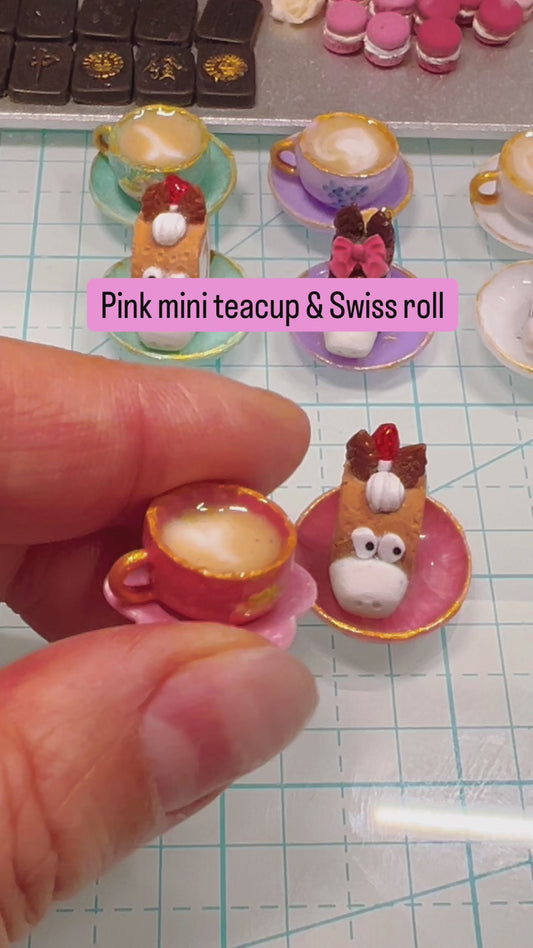 095 - Mini Teacup & Horse Swiss Roll