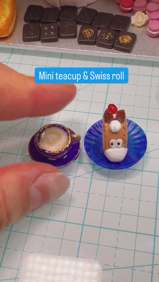 099 - Mini Teacup & Horse Swiss Roll
